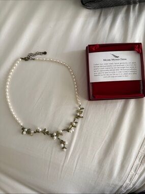 NWT Michael Michaud “Boxwood” Necklace in White and Gold-Tone